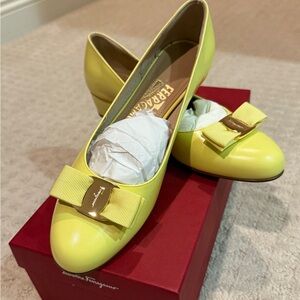 Salvatore Ferragamo VERA 3.0cm Light Yellow Calf Leather 7.5C